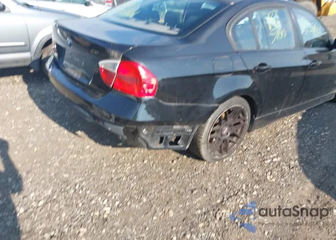 2007 BMW 328Xi z USA, uszkodzony, nr VIN WBAVC93507KZ71651